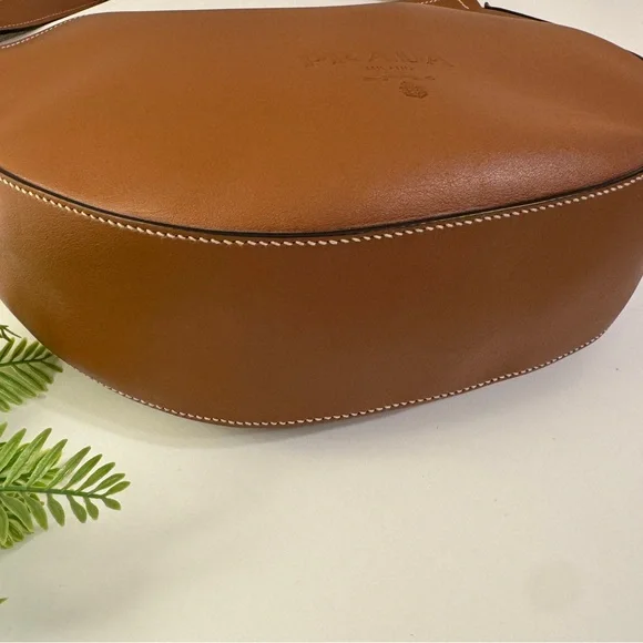 PRADA Leather Brown Shoulder Handbag with Braided Strap - Picture 10 of 16